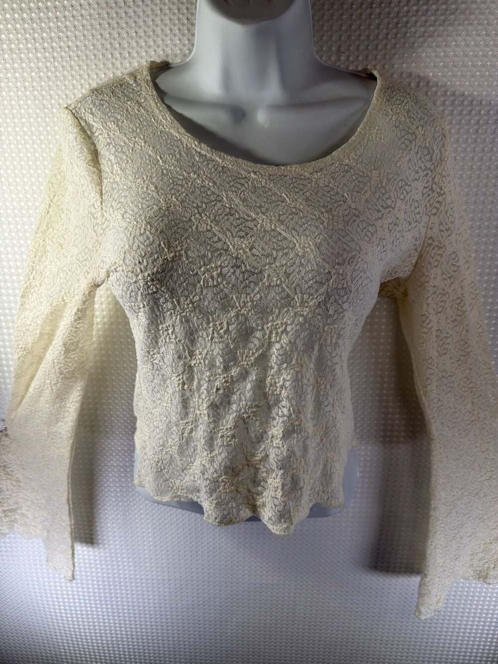 Just Polly New York Off-White Floral Lace Long Sleeve Top
